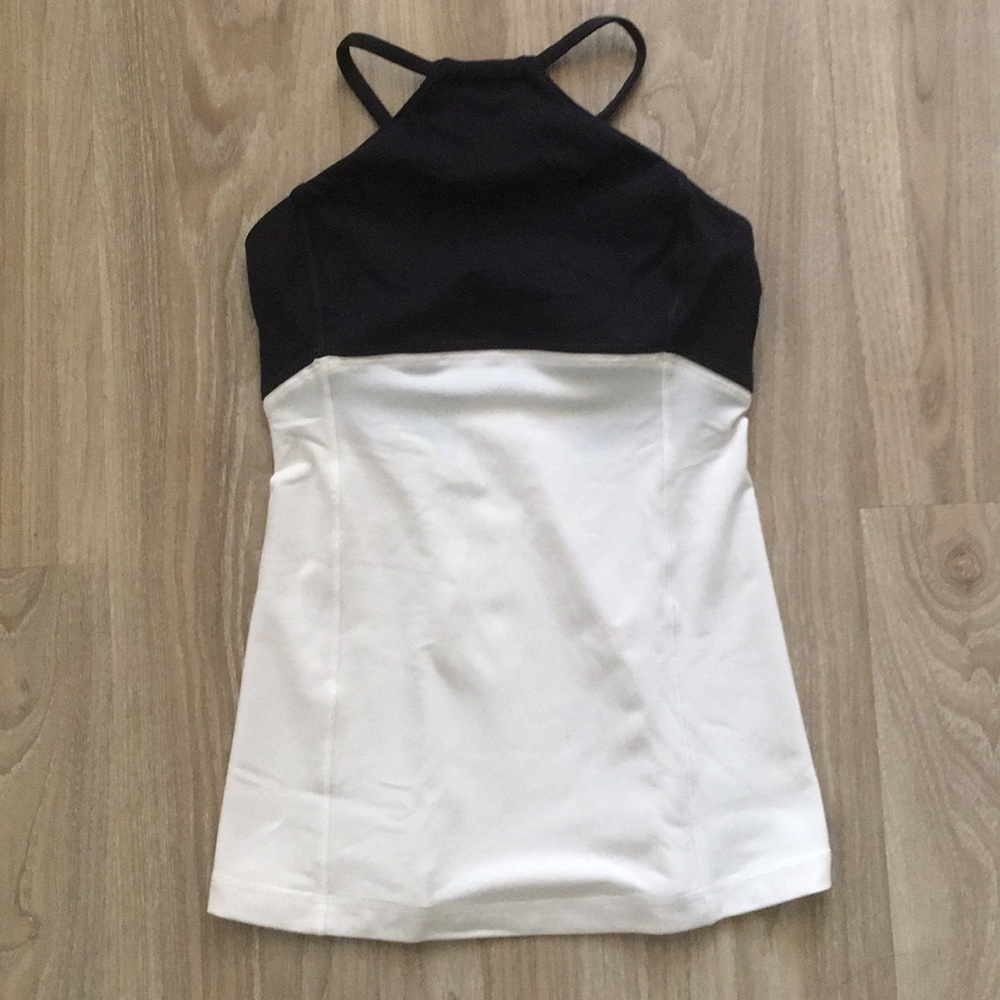 Lululemon Halter Top Sz. 4 🍒